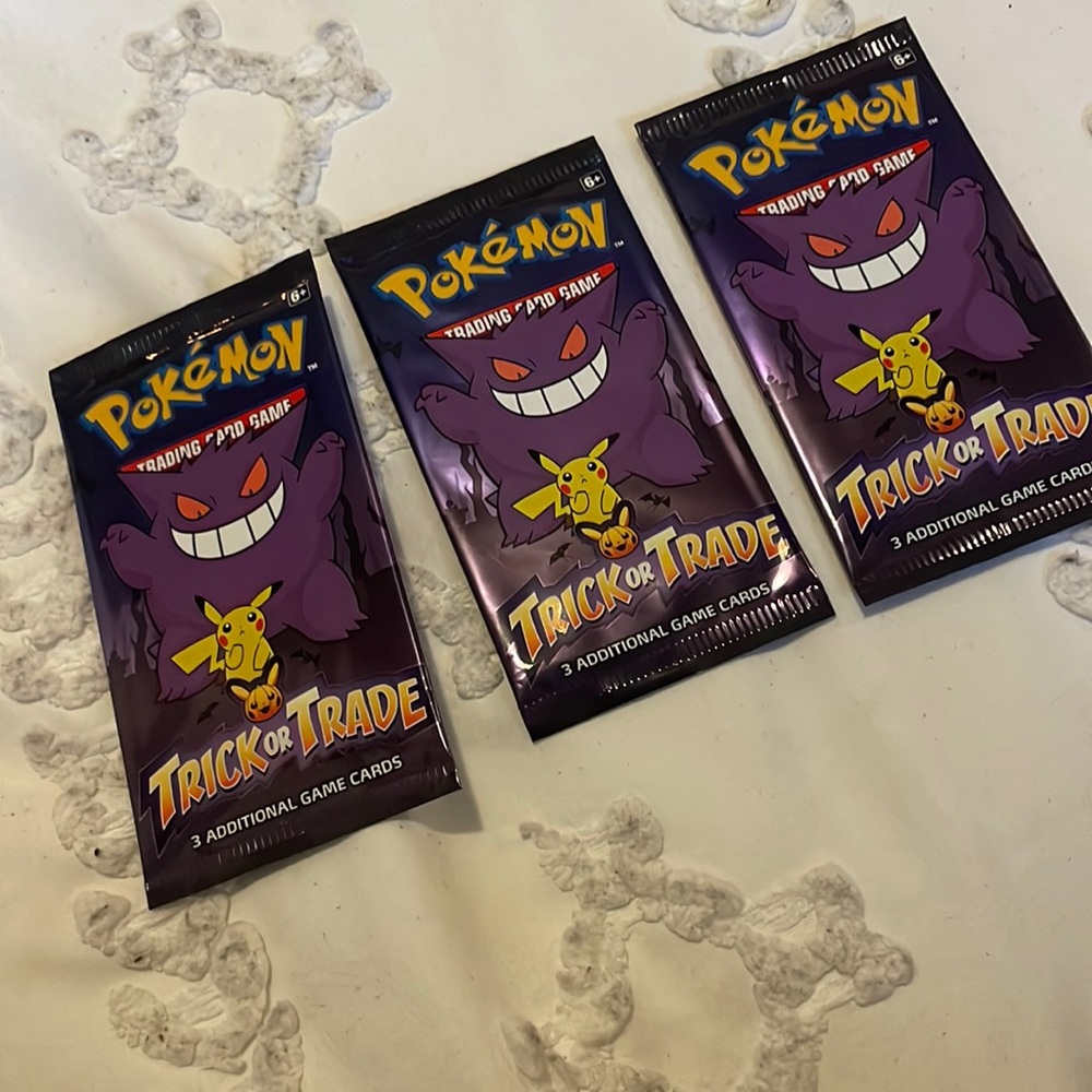 Pokémon trick or trade 2022 cards
